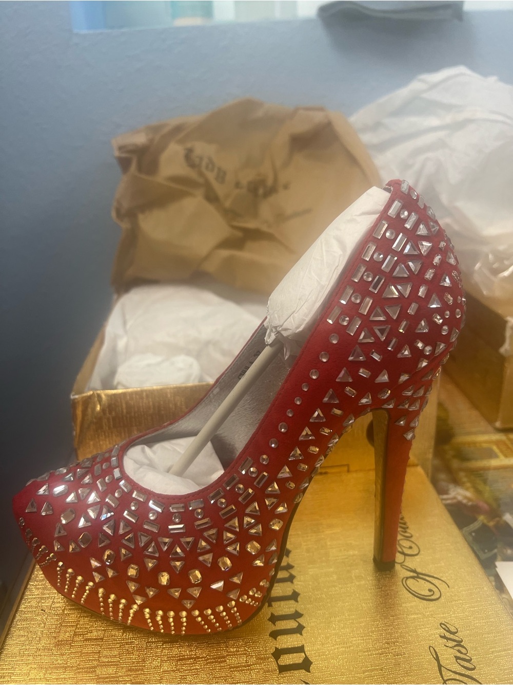 Lady Couture Red Chula Silver Studded Suede Pump 6 Inch Heels Shoes Size 6.5 New